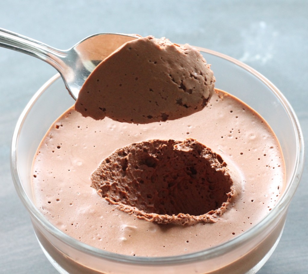 Vegan Chocolate Mousse #Aquafaba — Cooking By Laptop