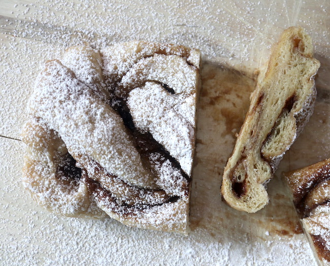 Vegan Cinnamon Braid