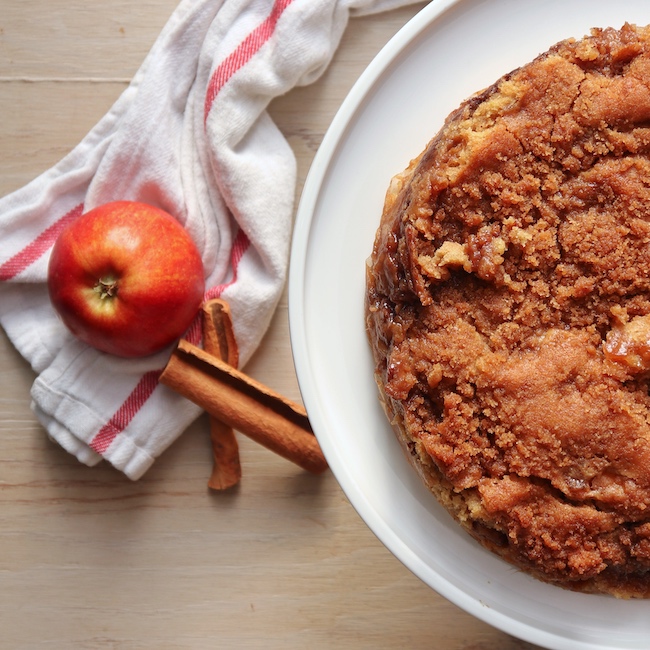Autumn Apple Cake {Vegan}